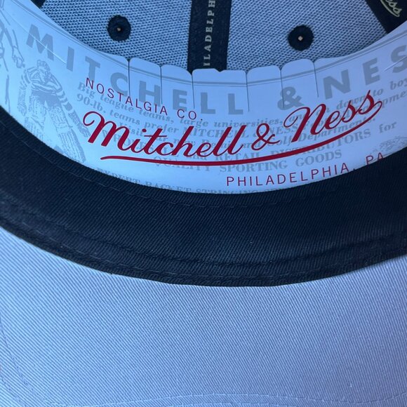 MITCHELL & NESS PHILADELPHIA PHILLIES OVERUNDER PRO CROWN SNAPBACK HAT NEW - Picture 4 of 4